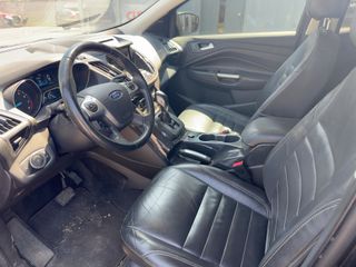2015 Ford Escape Titanium - Interior Front Seat Image